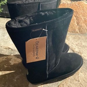 Brand new black bear paw boots